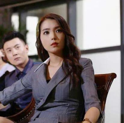 申珉熙在中国发展的韩国演员，看名字不认识一看照片原来是她