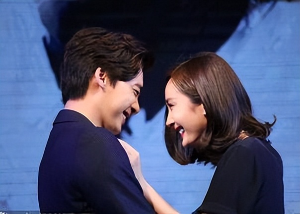 假戏真做，娱乐圈的“灯下黑”，让多少女演员有苦难言？