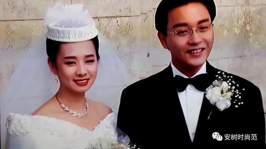 张国荣旧爱优雅老去真迷人！64岁毛舜筠风韵犹存，穿银色西装气质