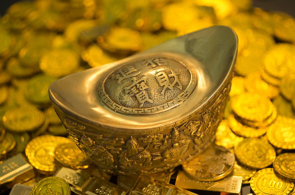 黄金首饰有什么套路,今年什么时候买黄金首饰最省钱