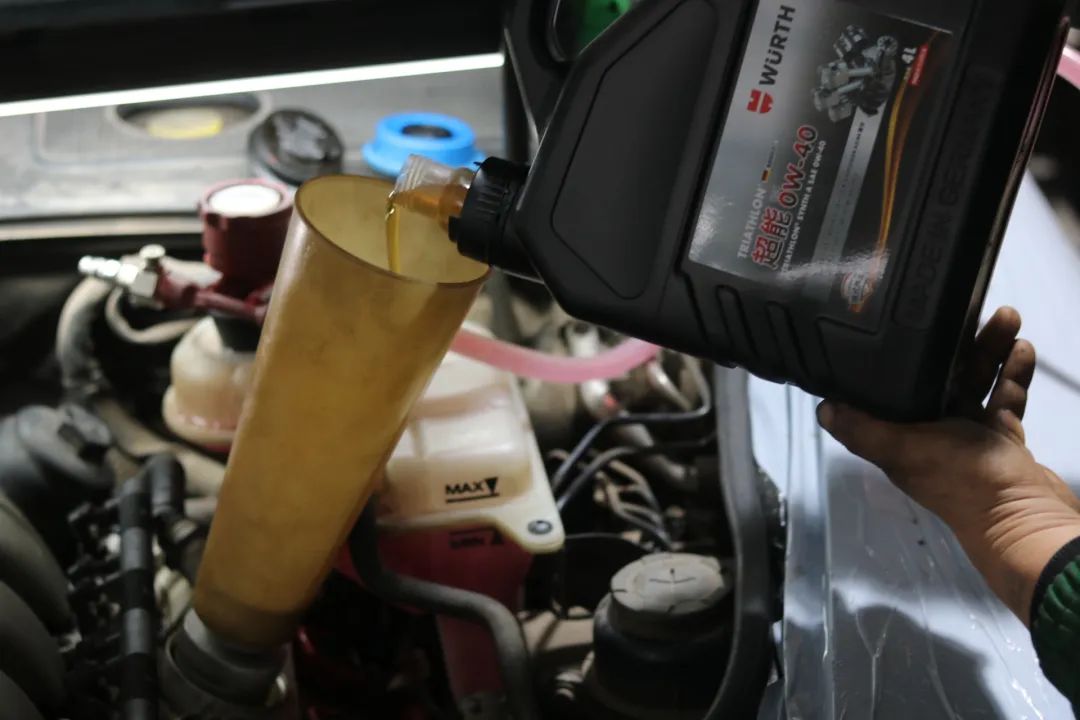 大哥买奥迪a6,奥迪a6c5老车翻新满血复活