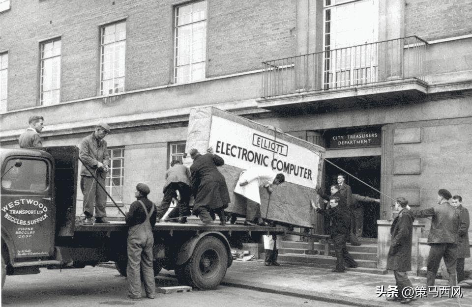 日军罪行照片：攻陷香港后兽性毕露，当场轮番侵犯新婚女明星