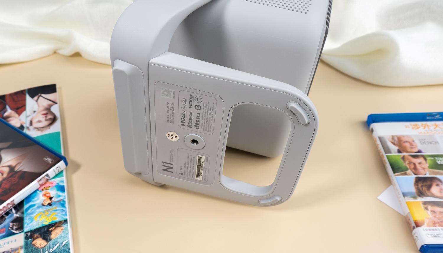 为什么说坚果n1是卧室投影仪,坚果n15.6米投影