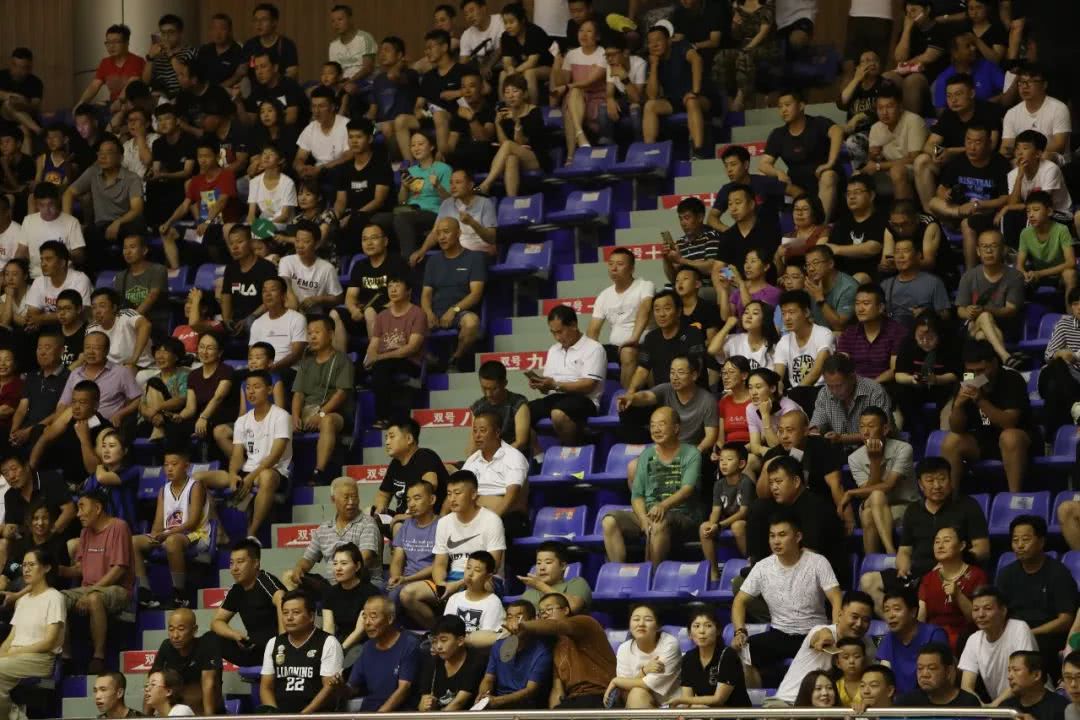 盘点cba历史十大中锋,cba总决赛姚明51分21篮板