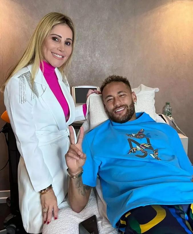 内马尔被足球耽误的电竞选手,内马尔被足球耽误的时尚