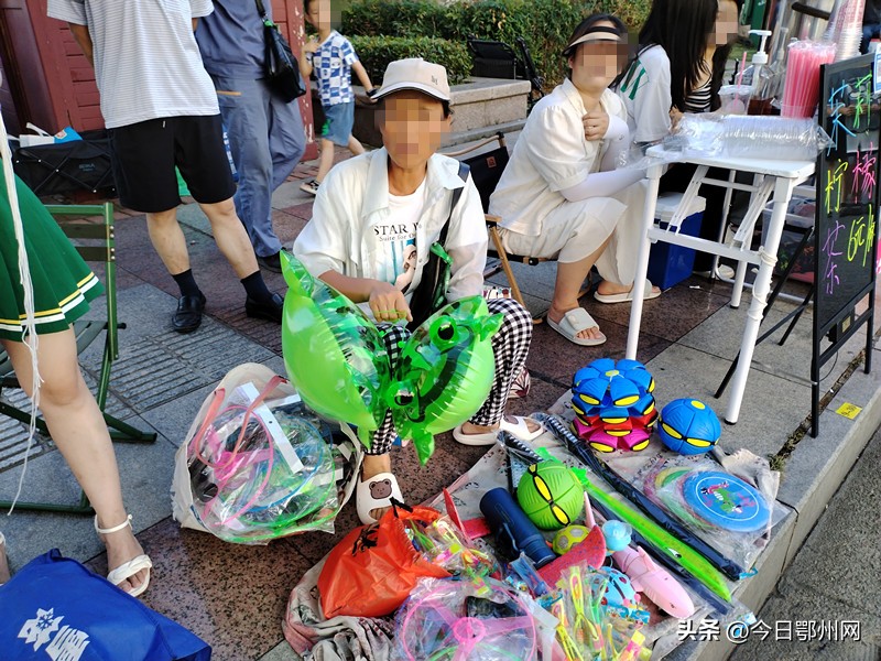 夜市地摊生意,鄂州市凤凰夜市