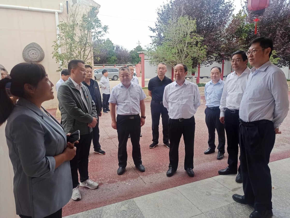 财政部河南监管局到内乡县余关镇开展“四送一助力”结对帮创活动