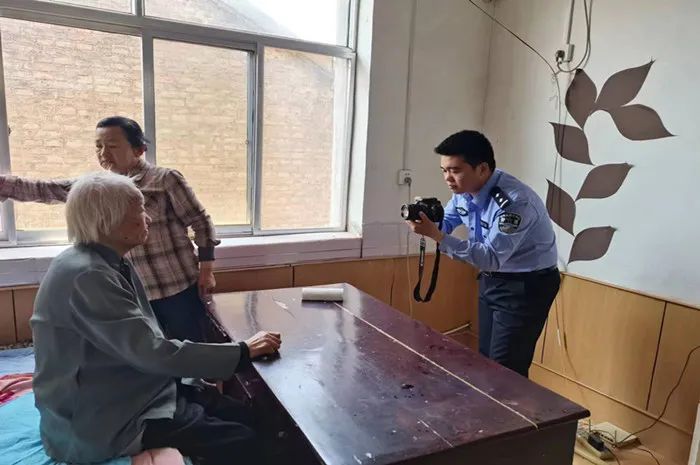 公安到点不上班怎么办,基层民警值班的时候没事都在干嘛