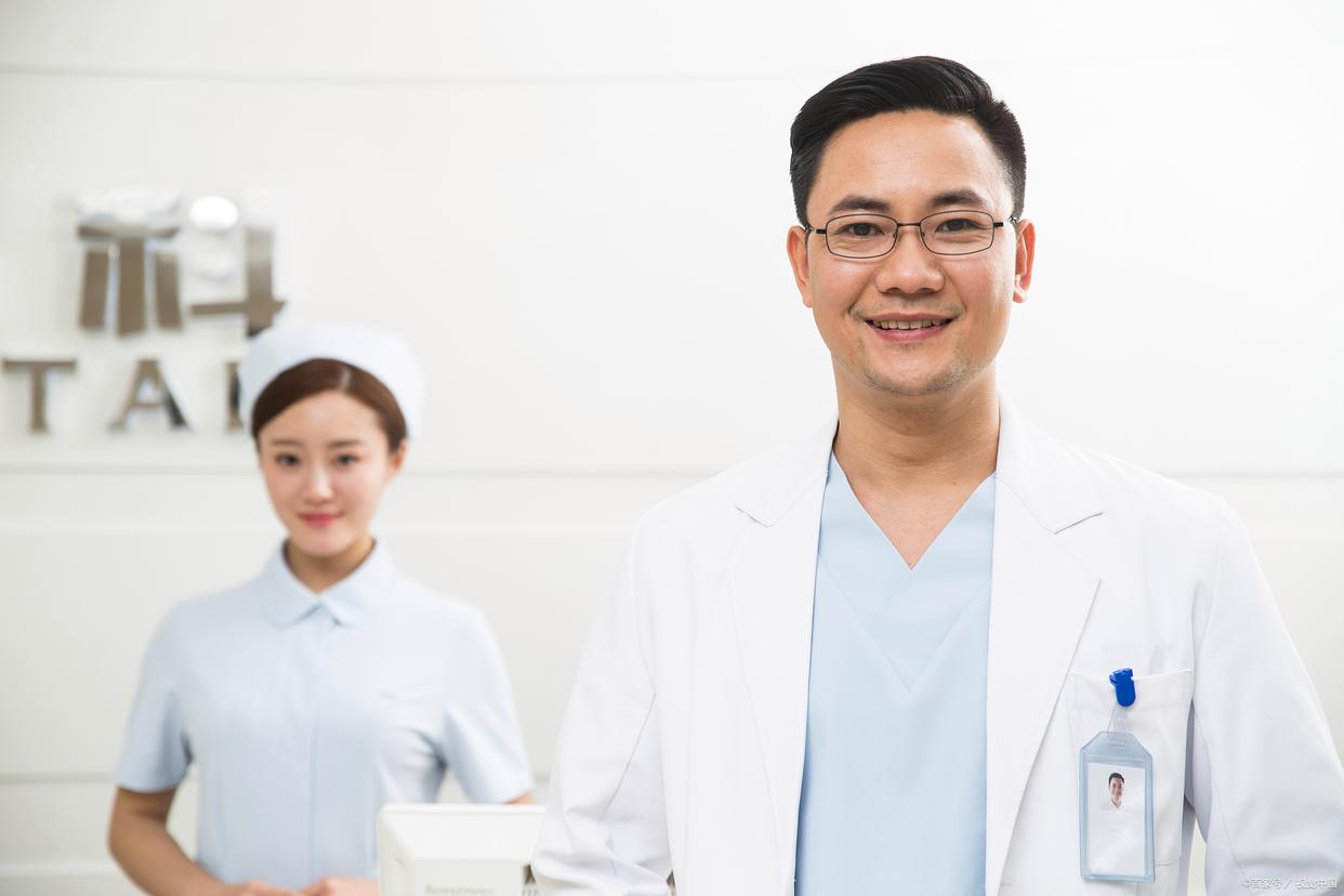 口腔应届毕业生报考口腔执业医师,口腔医学招生视频