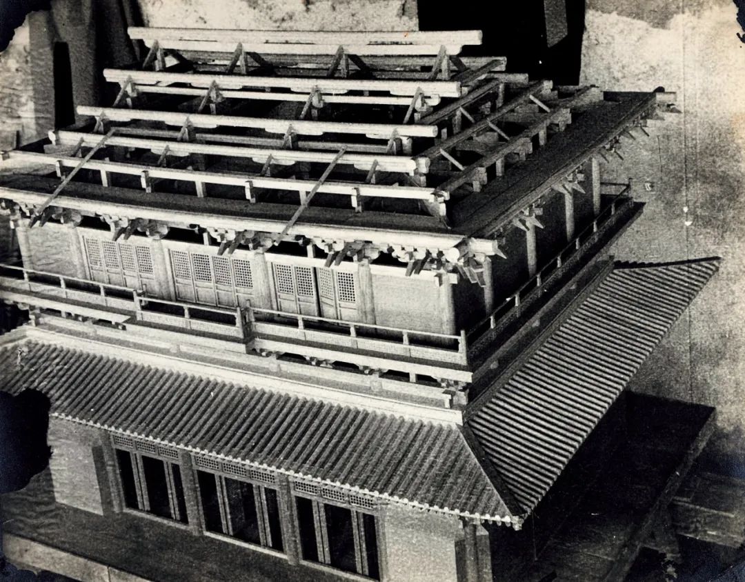 抽屉里泛黄的老照片,收藏10万元泛黄老照片