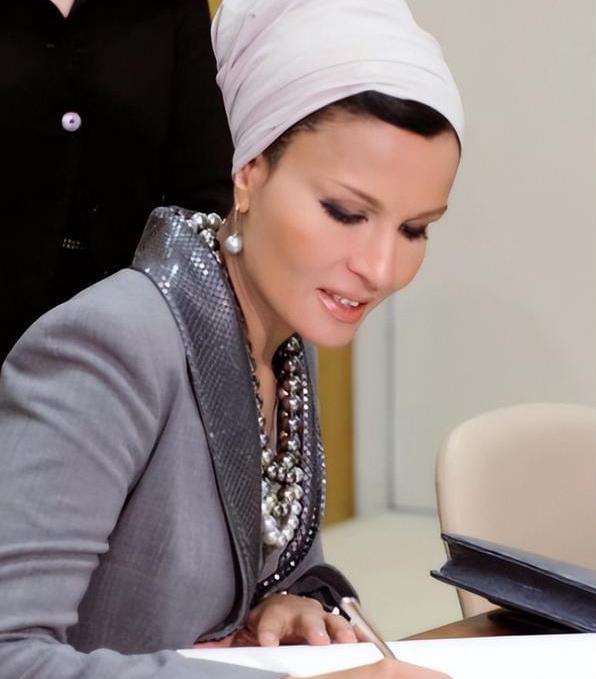 卡地亚珠宝最古老的款式图 (钨金戒指图片)