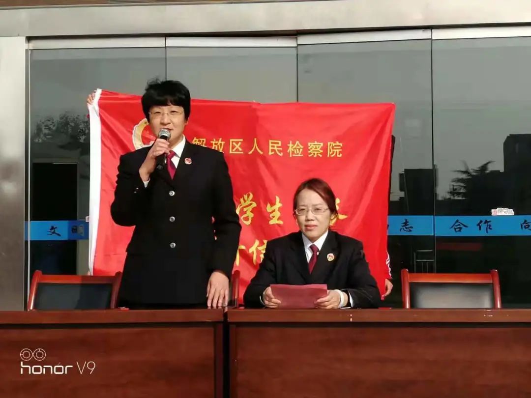 走进法治社会,走在法治的路上