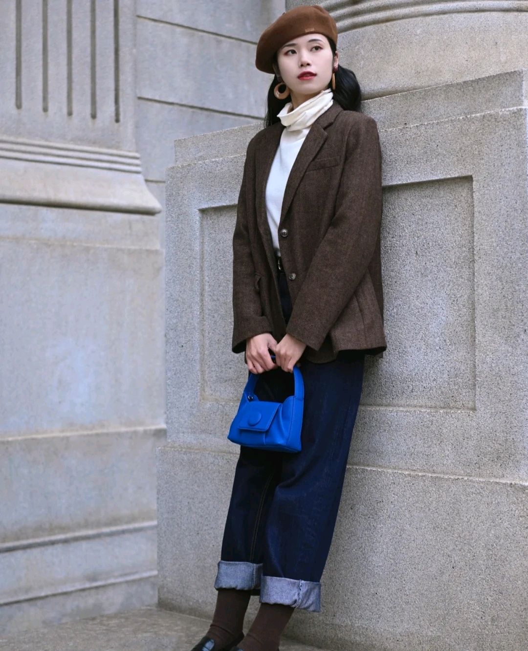 短正式小西装怎么搭配好看,小西装适合搭配什么样的内搭