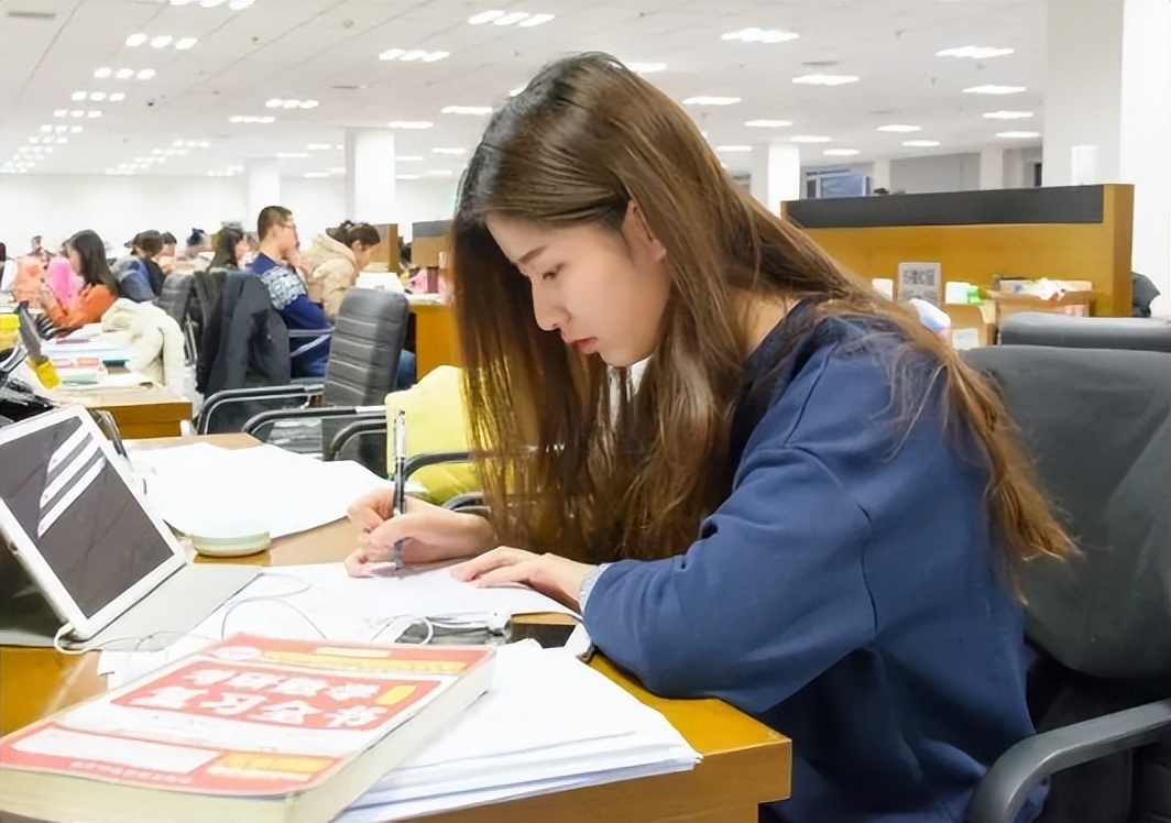 专科生就业前景好门槛低的专业,哪些是专科生就业前景好的专业