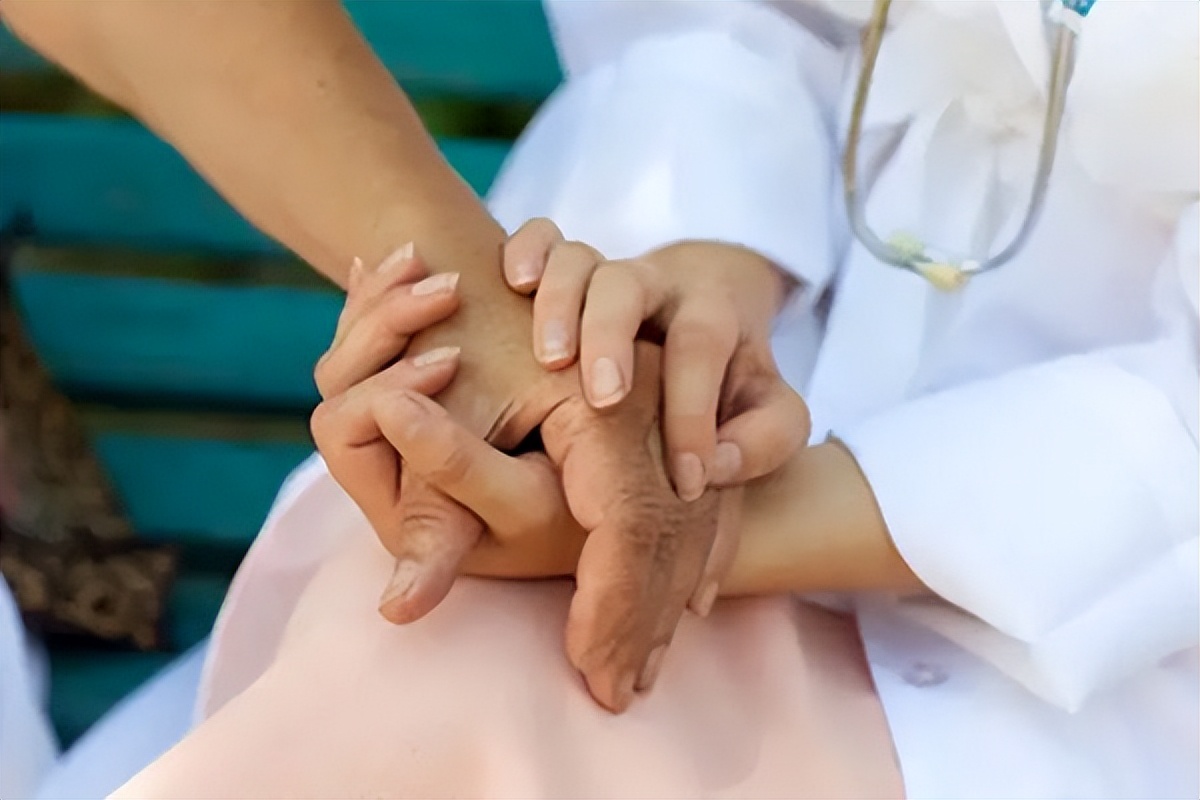 浑身关节疼是什么原因引起的,大关节疼痛是风湿还是类风湿