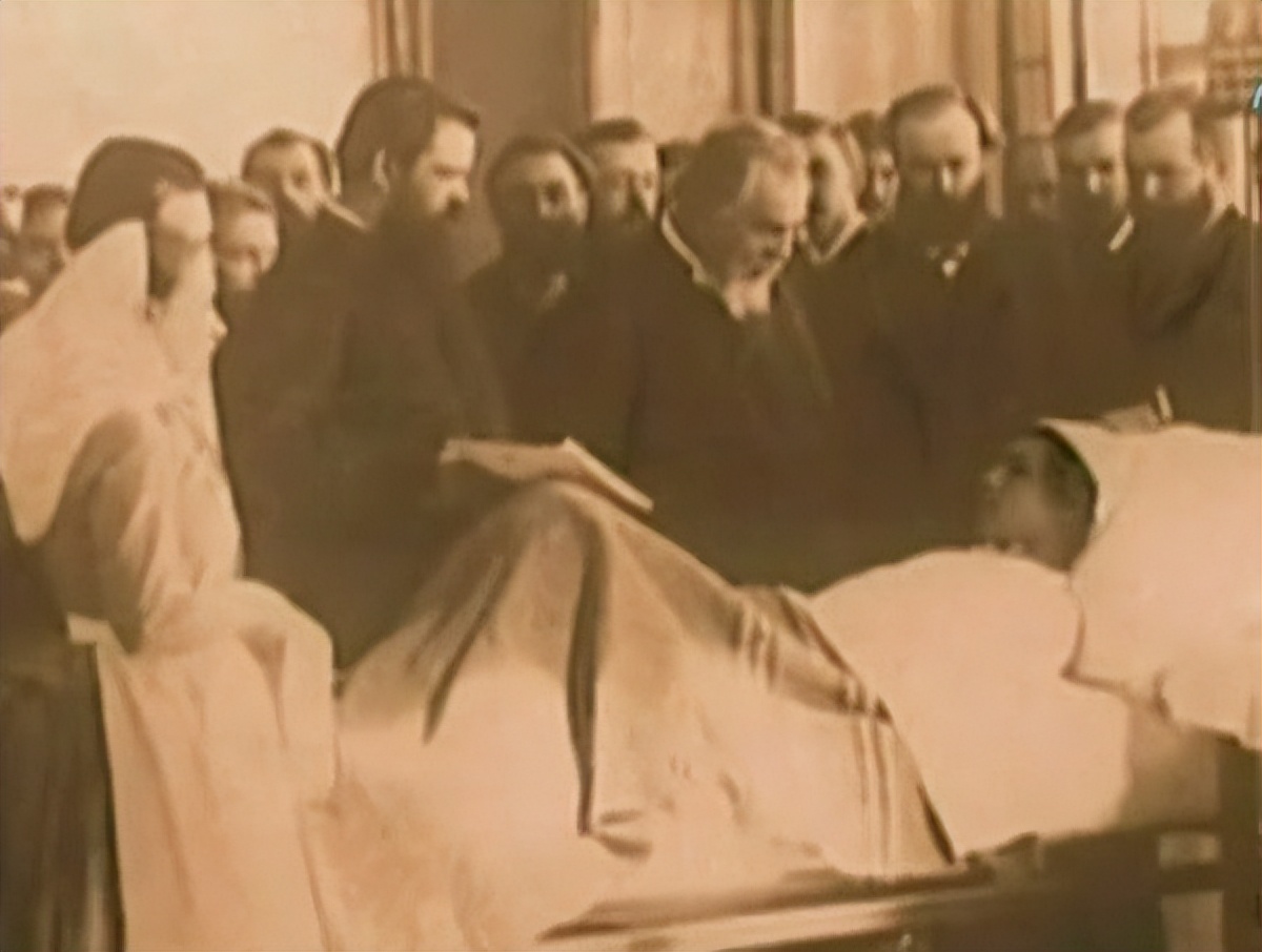 389.他为战地外科手术作出了巨大贡献