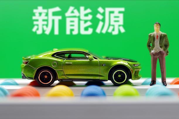 做锂电池的普工工资多少,锂电池工厂普工一般工资