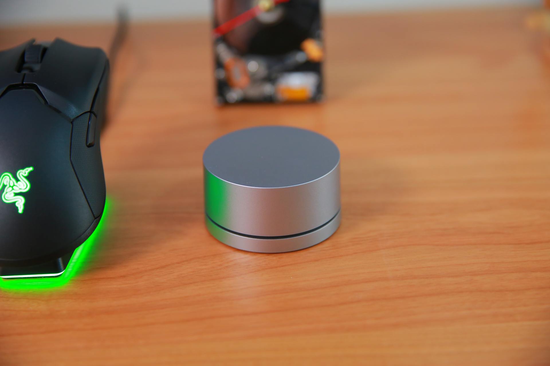 打造一台完美的电脑桌,自己打造好看的桌面