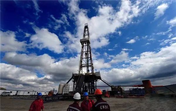 石油企业如何实现绿色低碳,石油转型什么方向