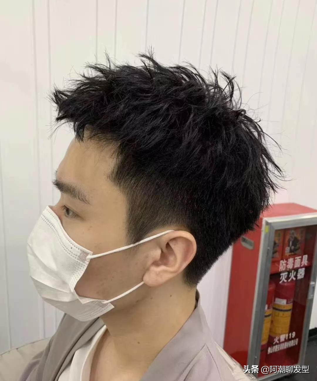 2020年最流行的男生发型18岁,男生发型2021流行发型文艺范