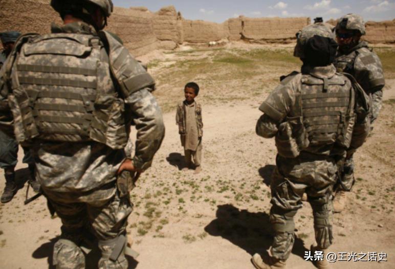 我不为911哭泣，因为我不是美国人；我也不会嘲笑911，因为我是人