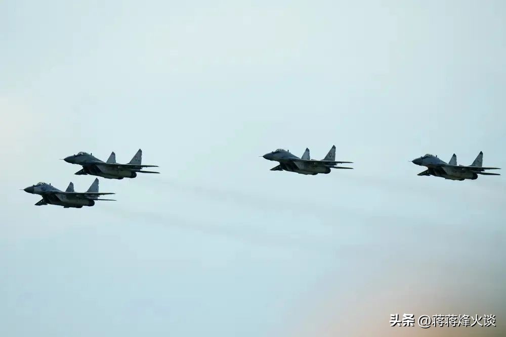 米格29装备哈姆反辐射导弹,米格29k换苏33