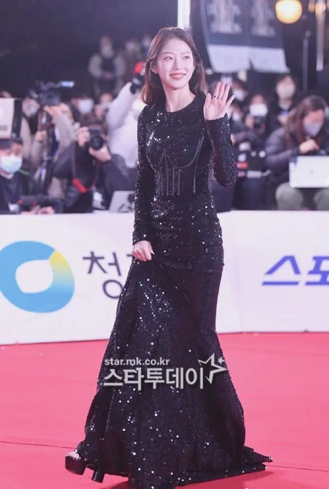 汤唯与iu,汤唯在韩国跟iu一样火吗