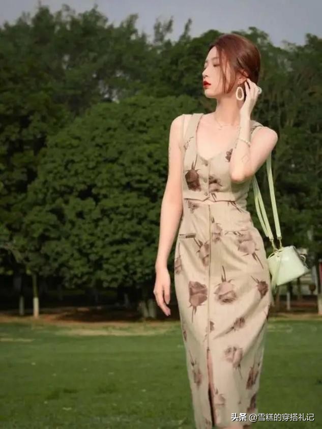 最流行40岁的打底中长款裙,40岁直筒裙时尚洋气