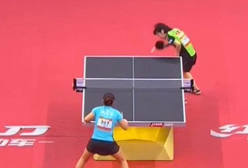 打乒乓球要把急长球发得又急又长，得做好这几个技术要点