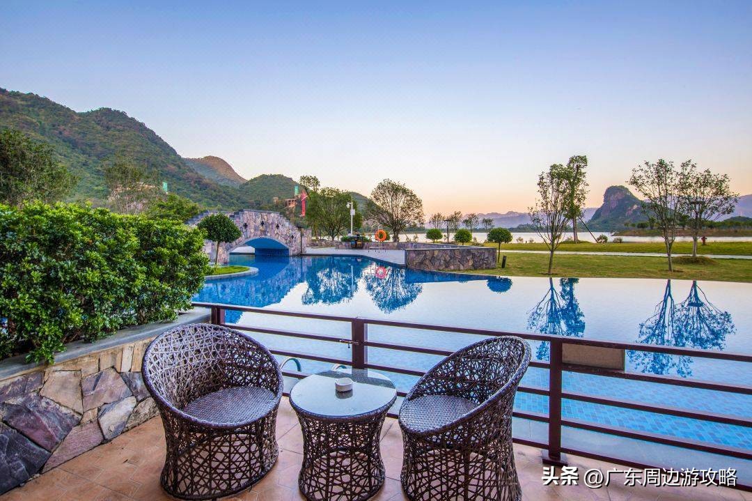 宝晶宫天鹅湖温泉酒店玩水,宝晶宫天鹅湖温泉酒店泳池恒温吗