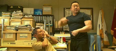 年度大*片爽**来了，拳拳到肉暴打恶人，剧情让人极度舒适