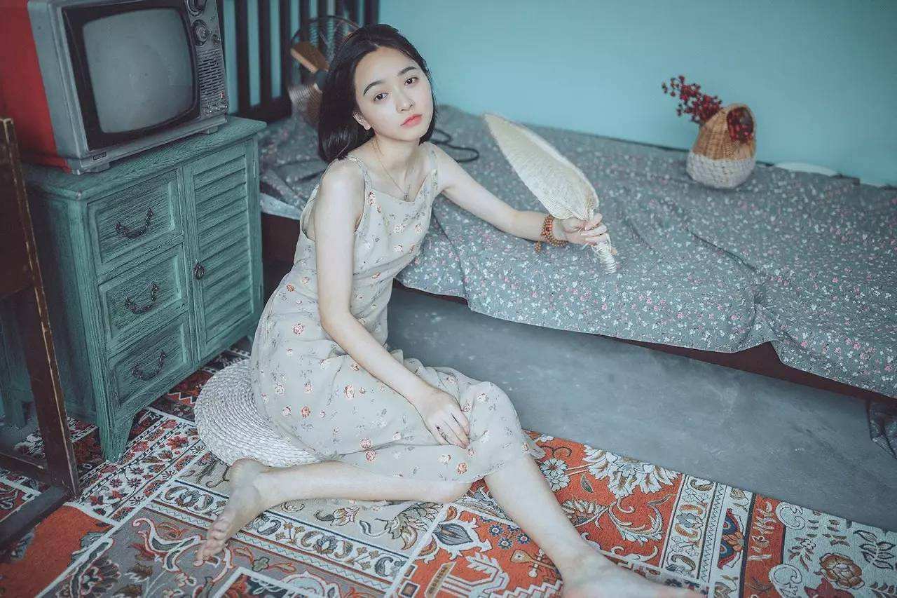 40岁以上女人千万别用的化妆品,女人过了25岁护肤品