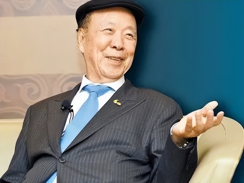 澳门赌王吕志和谈内地商人,澳门赌王吕志和评价李嘉诚