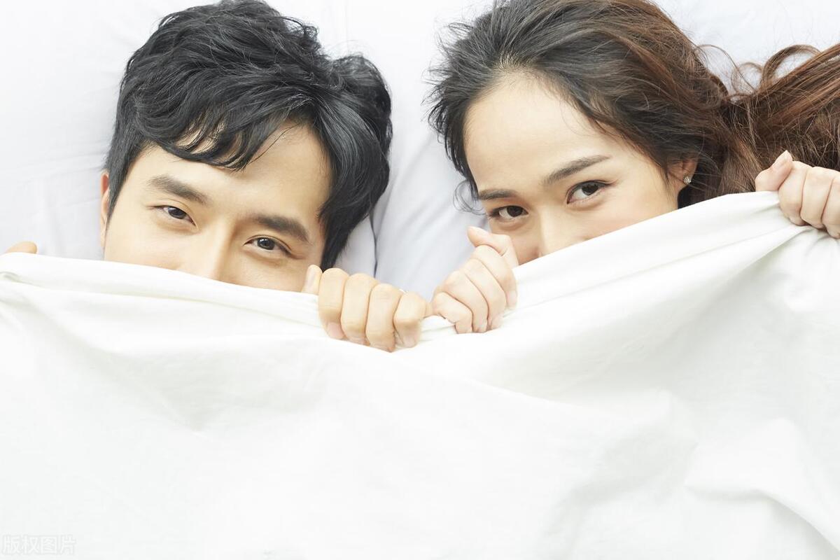 爱情如同盛开的花,爱情会在刹那间绽放