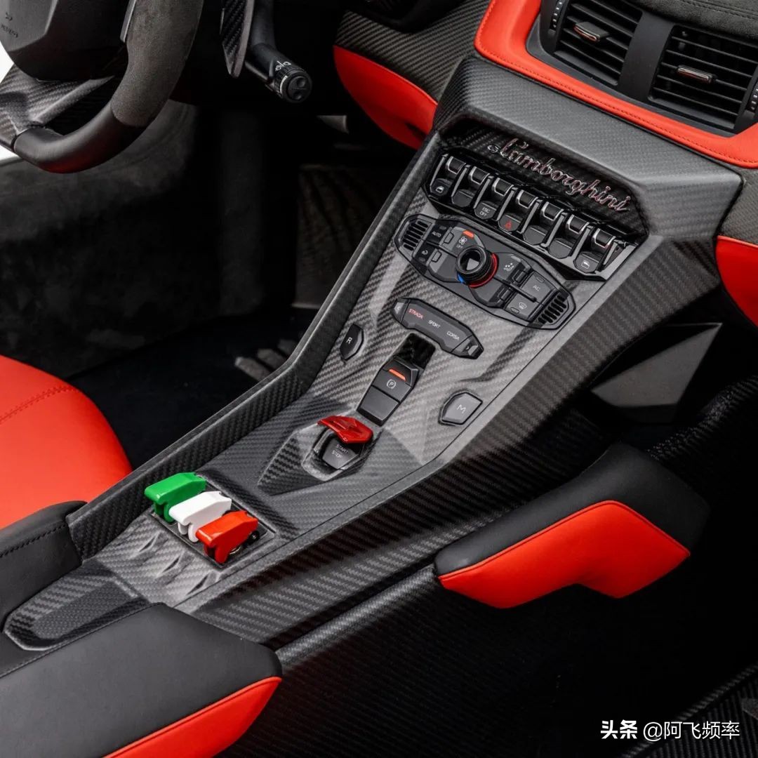 世界唯一一辆兰博基尼,兰博基尼毒药敞篷全球限量多少辆