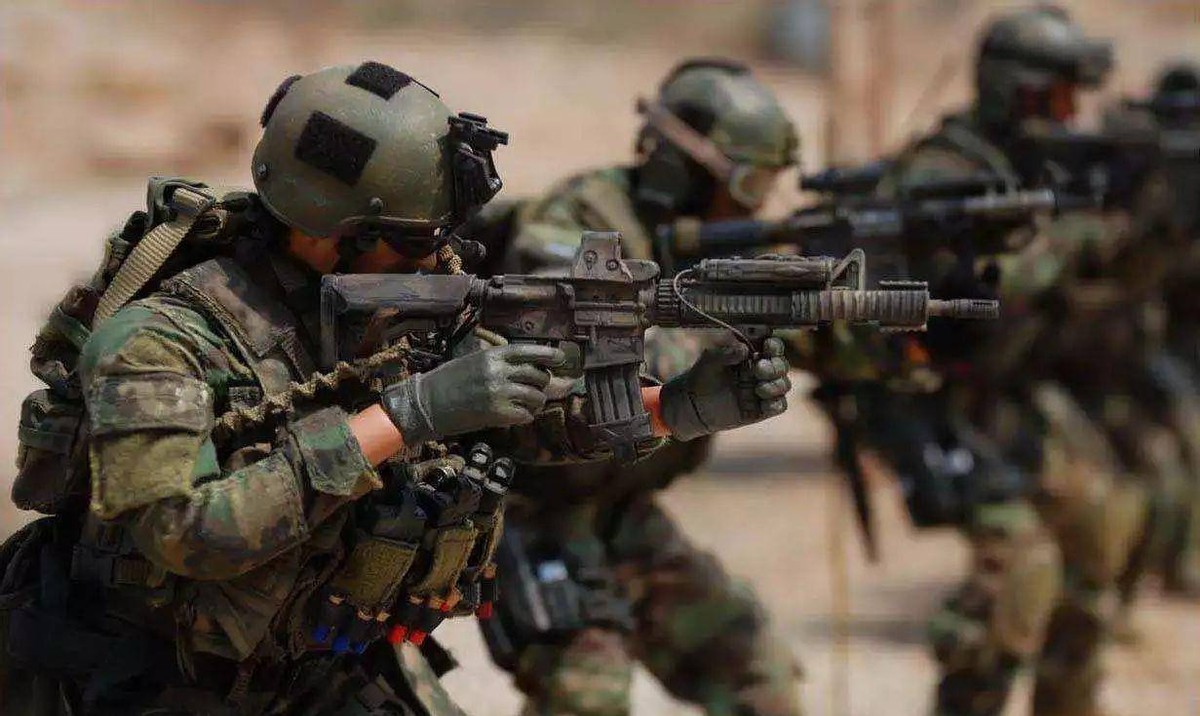 2003年，美国19岁女兵在伊拉克被俘遭受虐待，获救后美国奖励50万