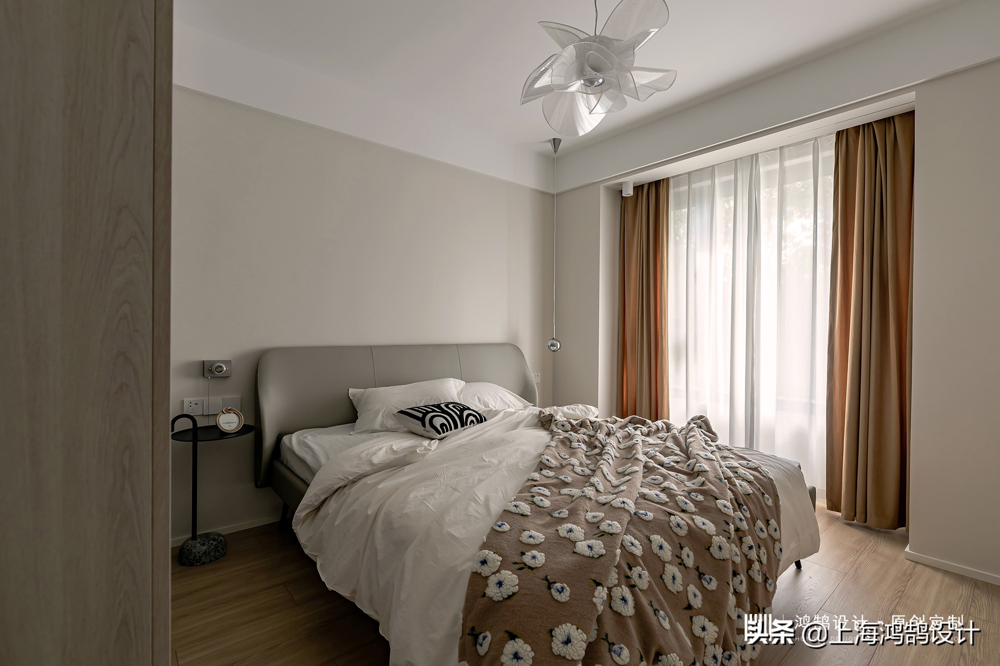 原木轻奢风格样板房,小户型原木风格样板间