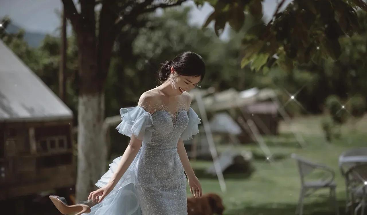 冰晶蓝的温柔浪漫，自带纯洁气息