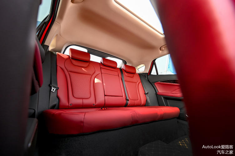 09年奔腾b70发动机2.0什么型,奔腾b70新款的发动机与红旗的一样