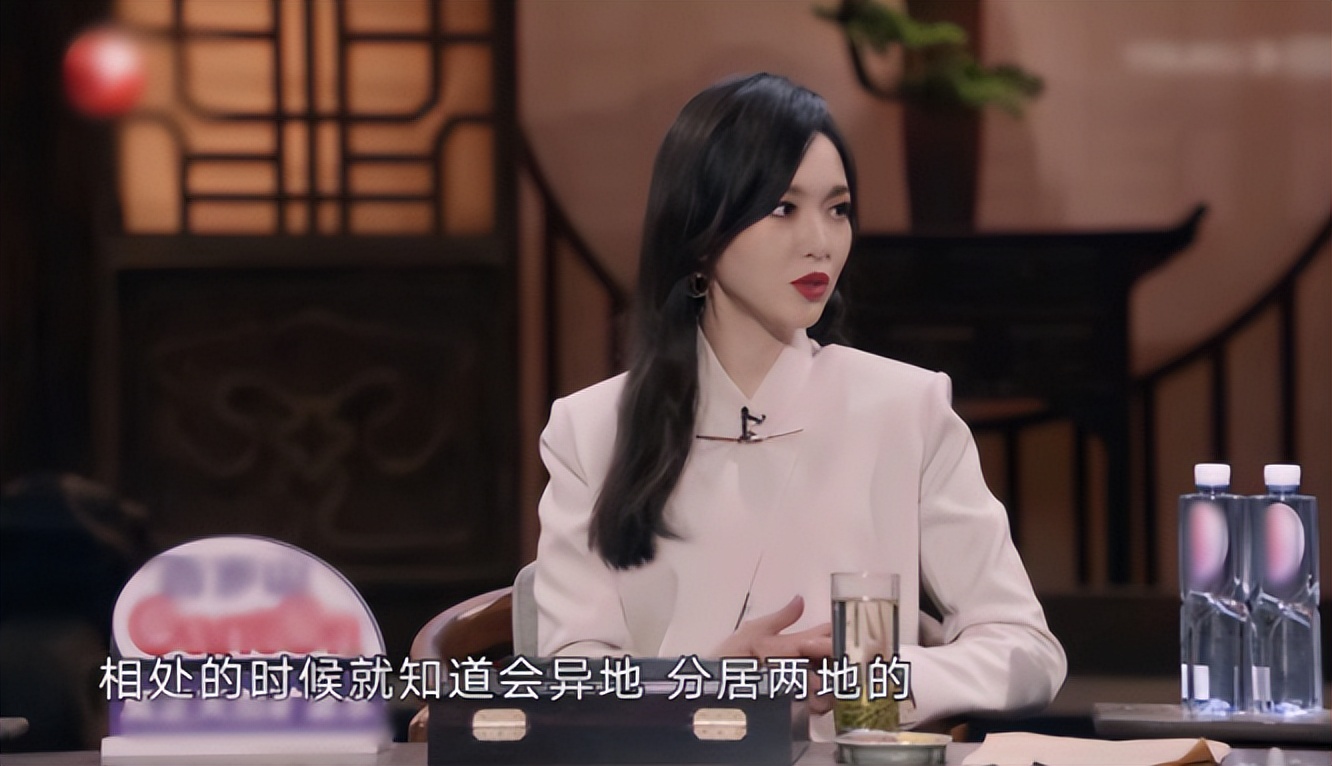 唐嫣自曝和罗晋隔空互动超甜蜜,唐嫣与罗晋甜蜜如初