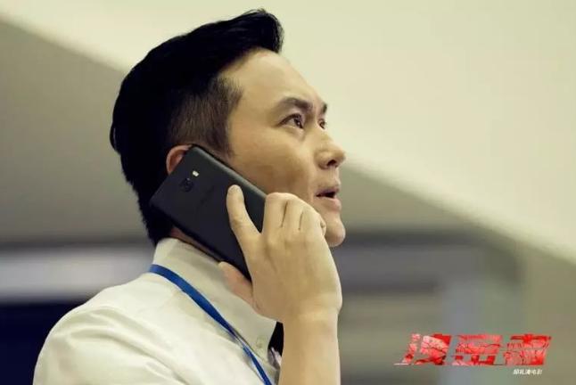 30多年后再看张智霖：如此完美的男人，不温不火或许是最好的选择