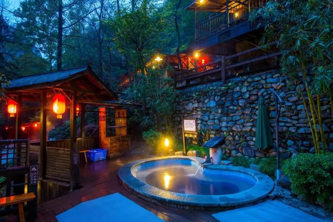 初冬温泉季，推荐江浙沪的6大天然温泉，泡汤选这些就对了