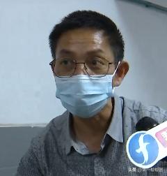 奔驰开了半年后排突然渗水,新买的奔驰车漏水严重