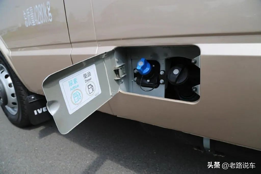 依维柯全新得意v40速比,南京依维柯得意v40加长版轻客