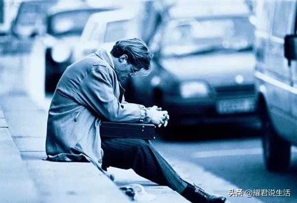 45岁男人想放弃婚姻吗,50岁男人如何摆脱不幸的婚姻