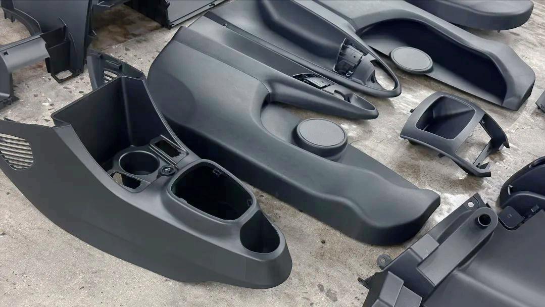 2010款比亚迪f0翻新案例,比亚迪f0全车翻新喷漆多少钱