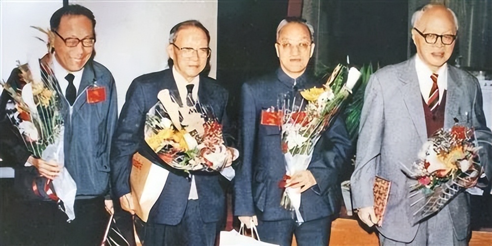 大学建校70周年大会,哪个大学今年120周年校庆