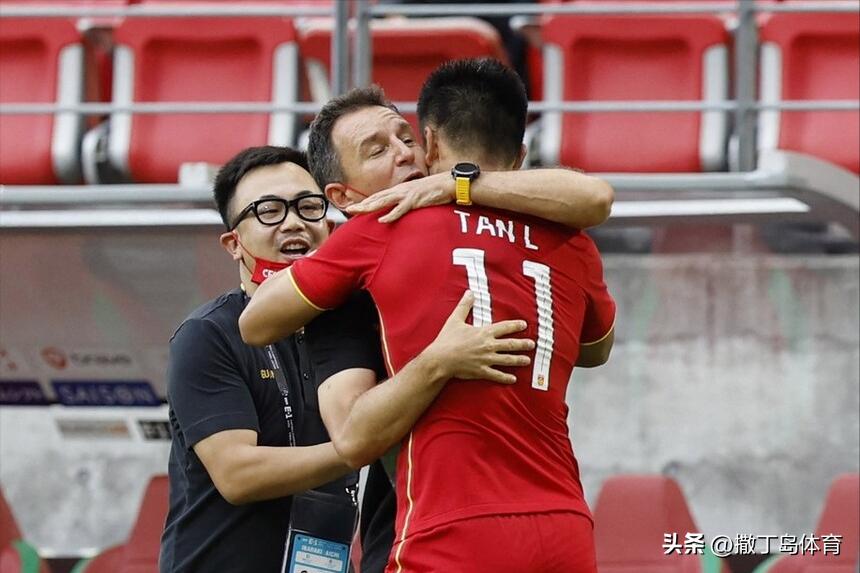 扬科维奇酝酿国足加速年轻化,扬科维奇谈国足分组