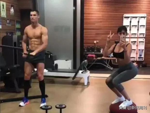 c罗女友乔治娜身价,c罗女友乔治娜晒与4个孩子合影