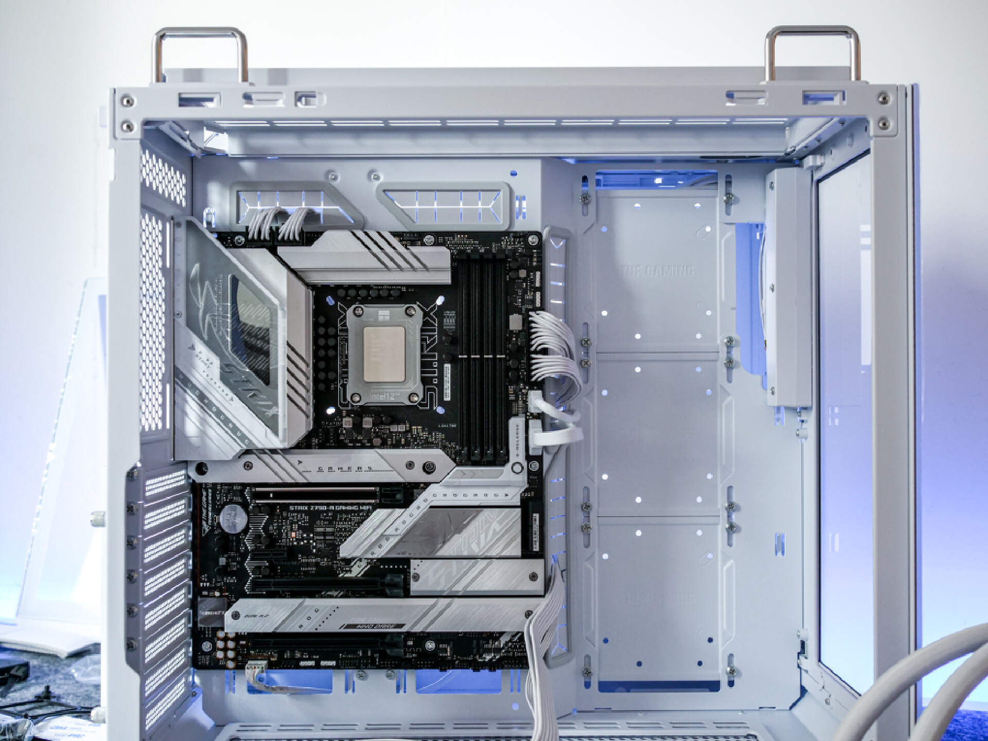 华硕gt502机箱教学,华硕tuf502弹药库机箱装机视频